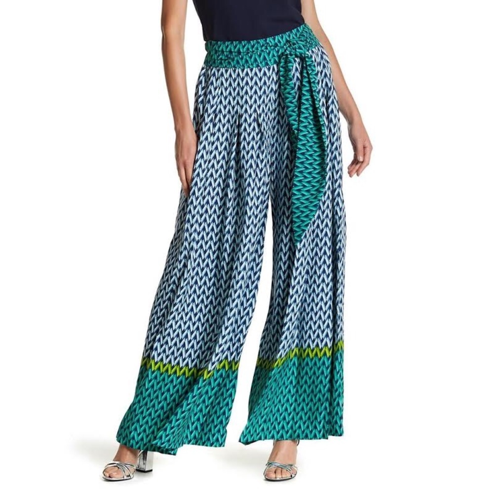 Geometric Print Wide Leg Pant